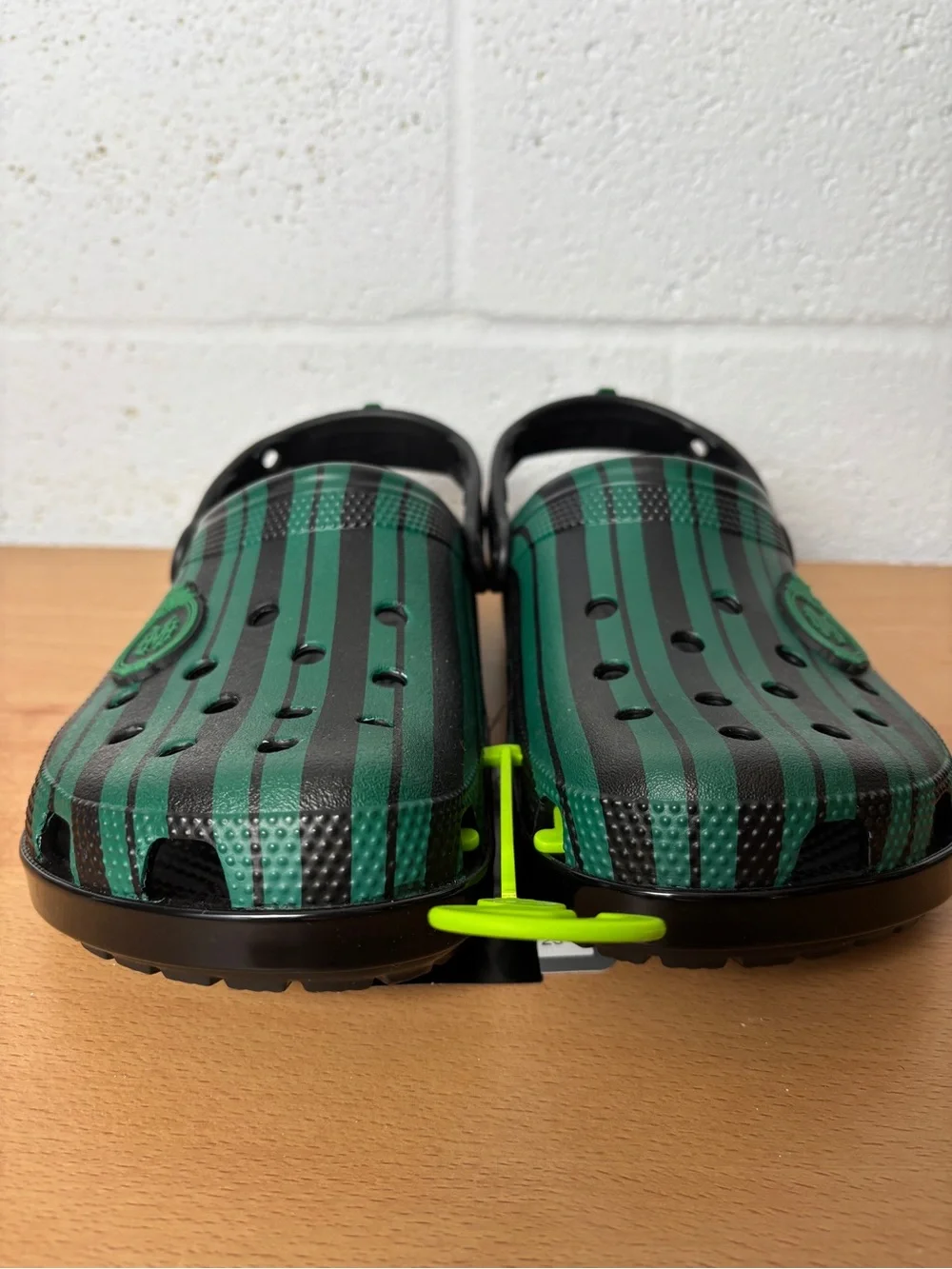 CROCS fun striped